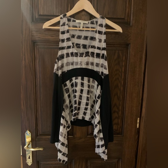 BCBG silk top size XS/S - Picture 1 of 4